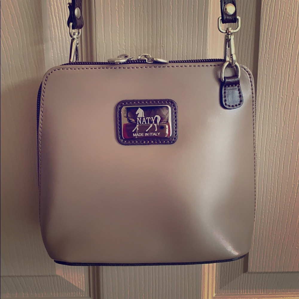 Naty Crossbody